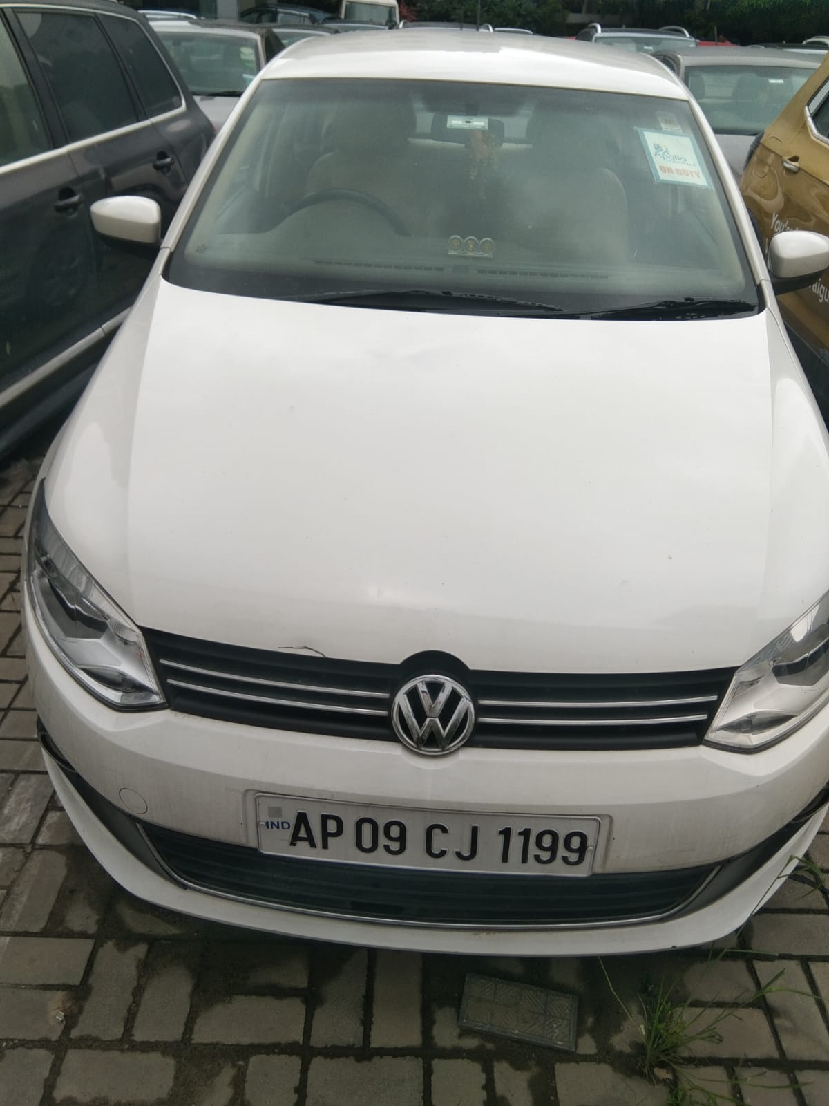 Volkswagen Vento(2010-2012) Highline Diesel