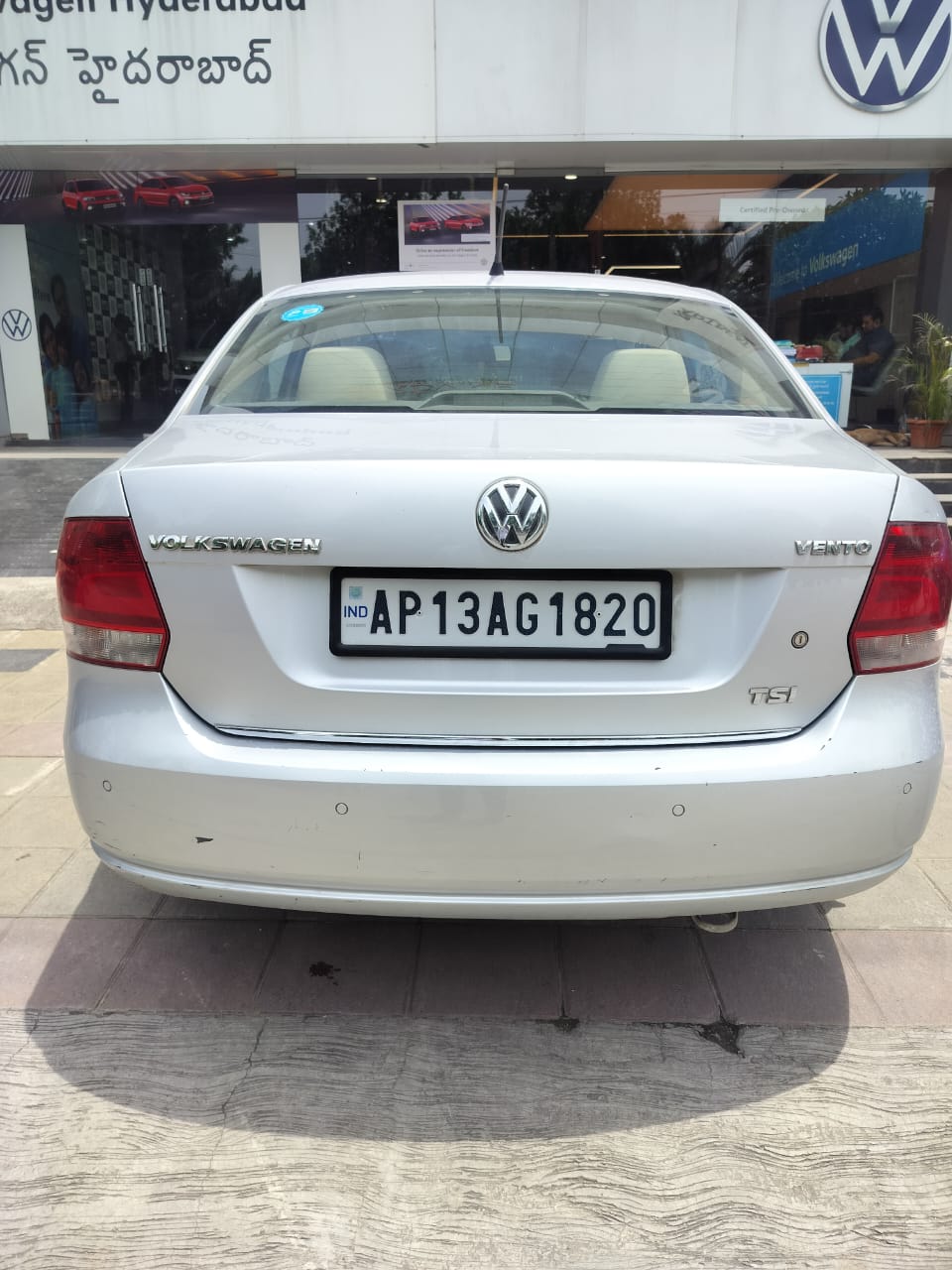 Volkswagen Vento(2012-2014) Highline Petrol At