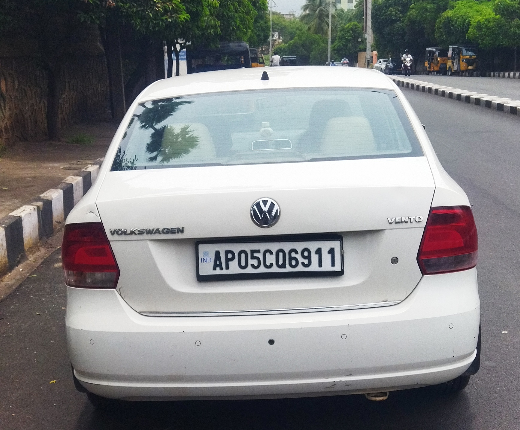 Volkswagen Vento(2012-2014) Highline Petrol