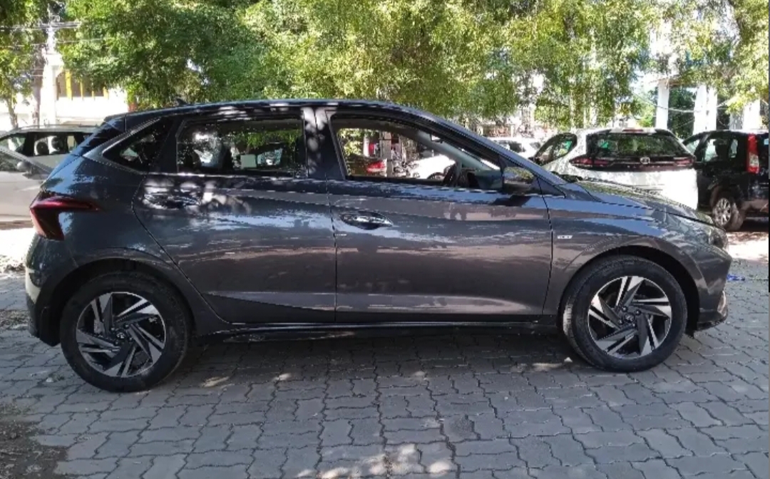 Hyundai I20(2020-2023) Sportz 1.2