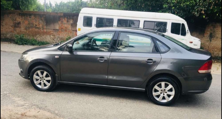 Volkswagen Vento(2012-2014) Highline Diesel