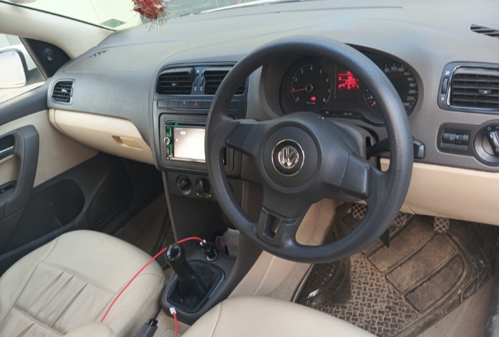 Volkswagen Vento(2012-2014) Comfortline Diesel