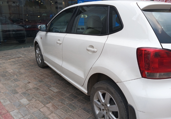 Volkswagen Polo(2010-2012) Highline 1.2l P