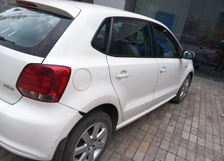Volkswagen Polo(2010-2012) Highline 1.2l P