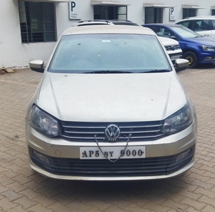 Volkswagen Vento(2010-2012) Highline Diesel