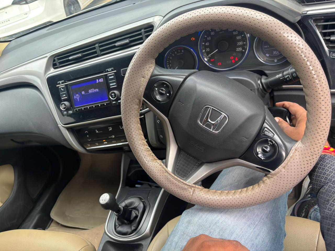 Honda City(2014-2017) V Petrol
