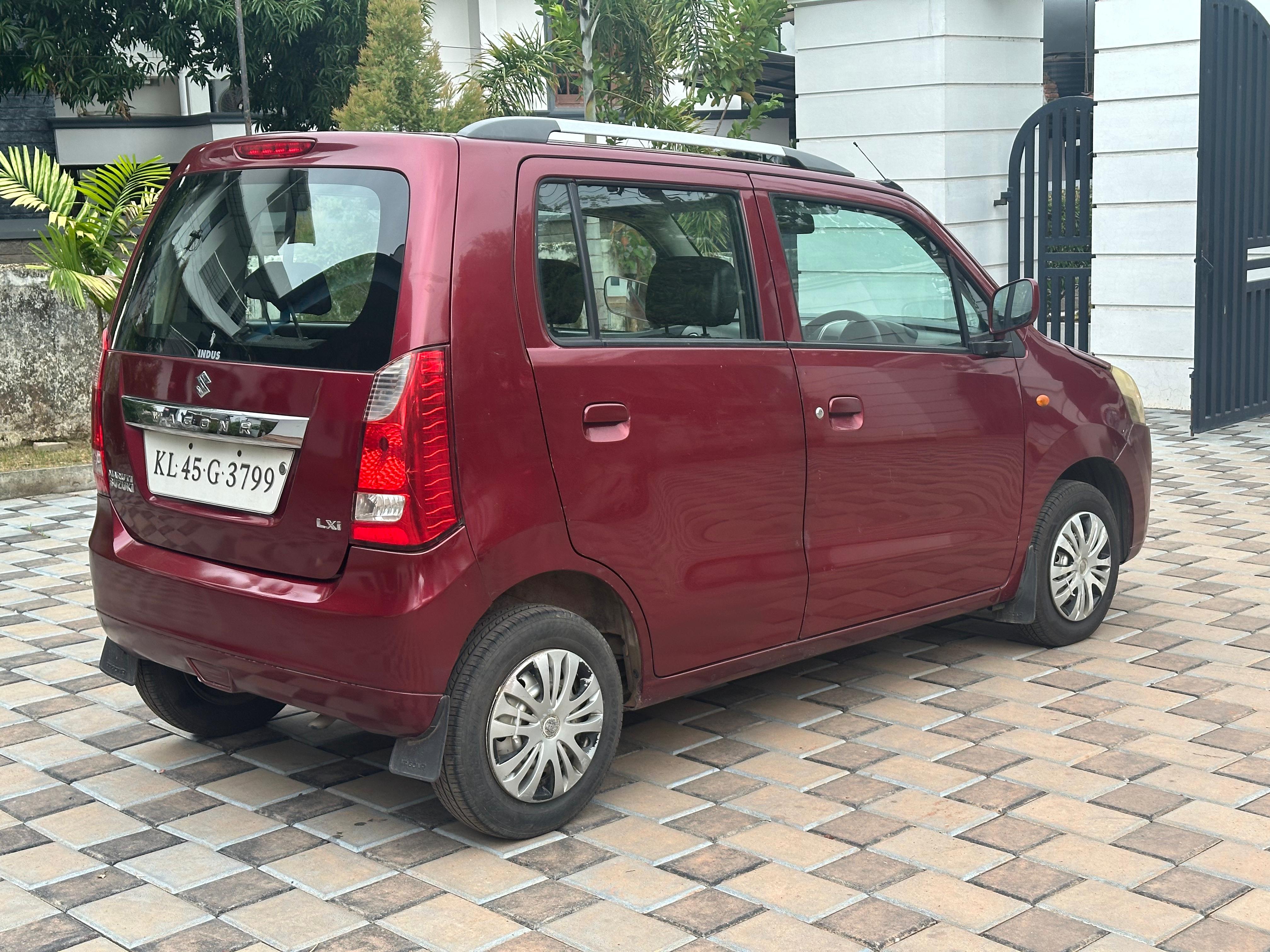 Maruti Suzuki Wagon R 1.0(2010-2013) Lxi
