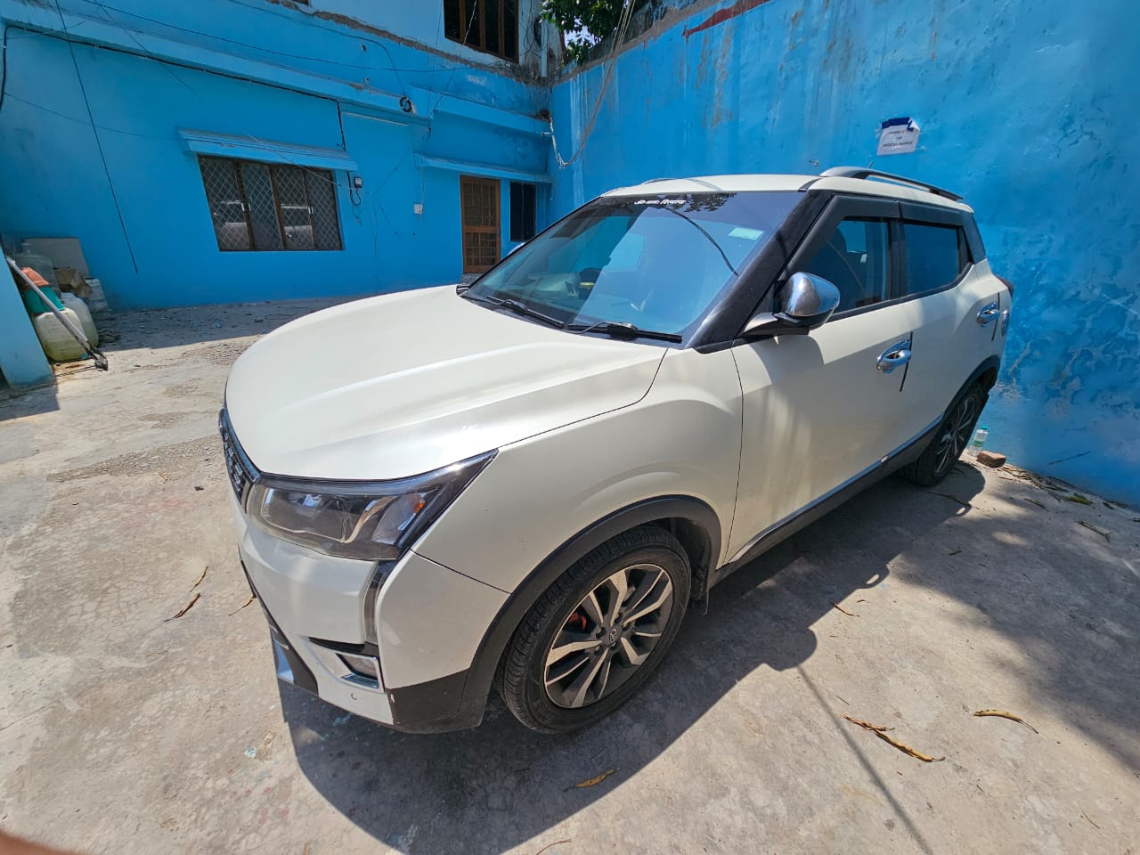 Mahindra Xuv300 1.2 W8 Bs-vi