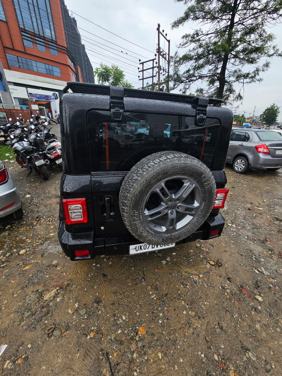 Mahindra Thar(2020-2023) Lx 4-str Hard Top Petrol At