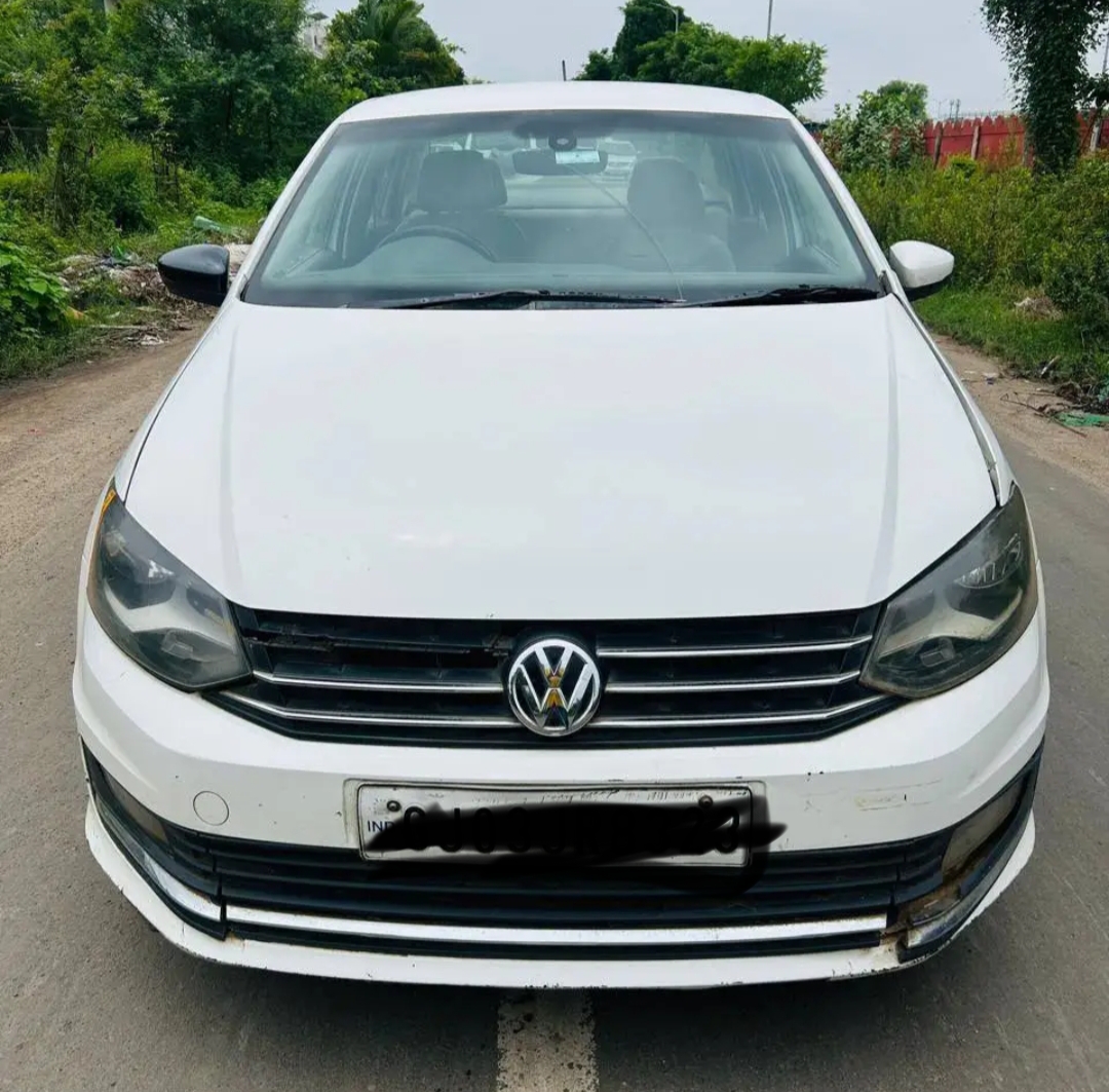 Volkswagen Vento(2014-2015) Highline Petrol At
