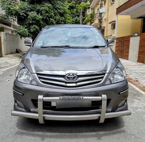 Toyota Innova(2012-2013) 2.5 V 7 Str