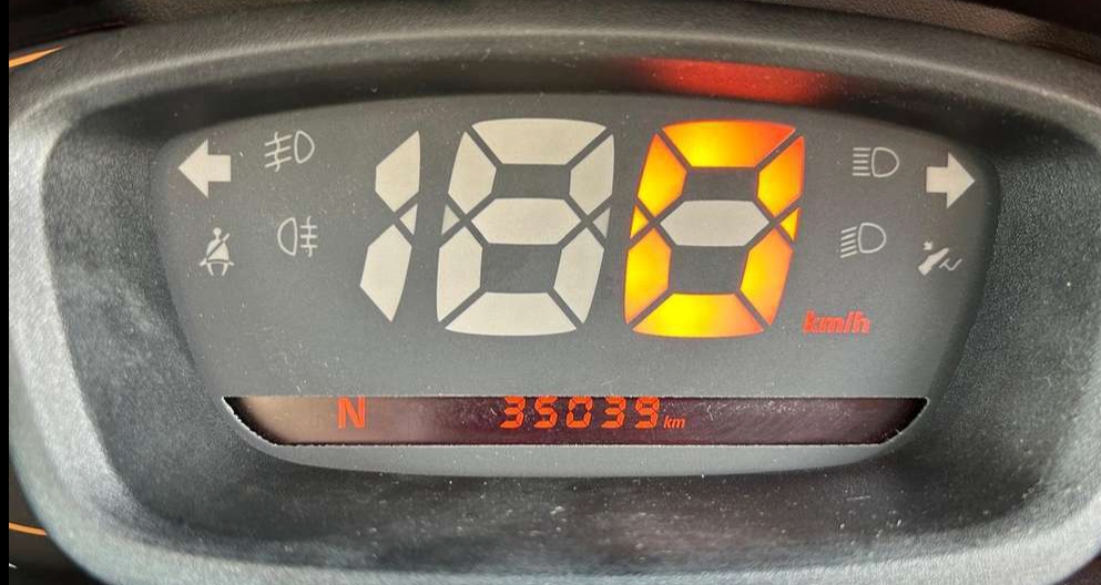 Renault Kwid(2015-2019) 1.0 Rxt