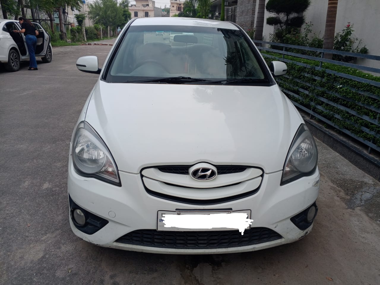 Hyundai Verna(2011-2015) Fluidic 1.6 Crdi