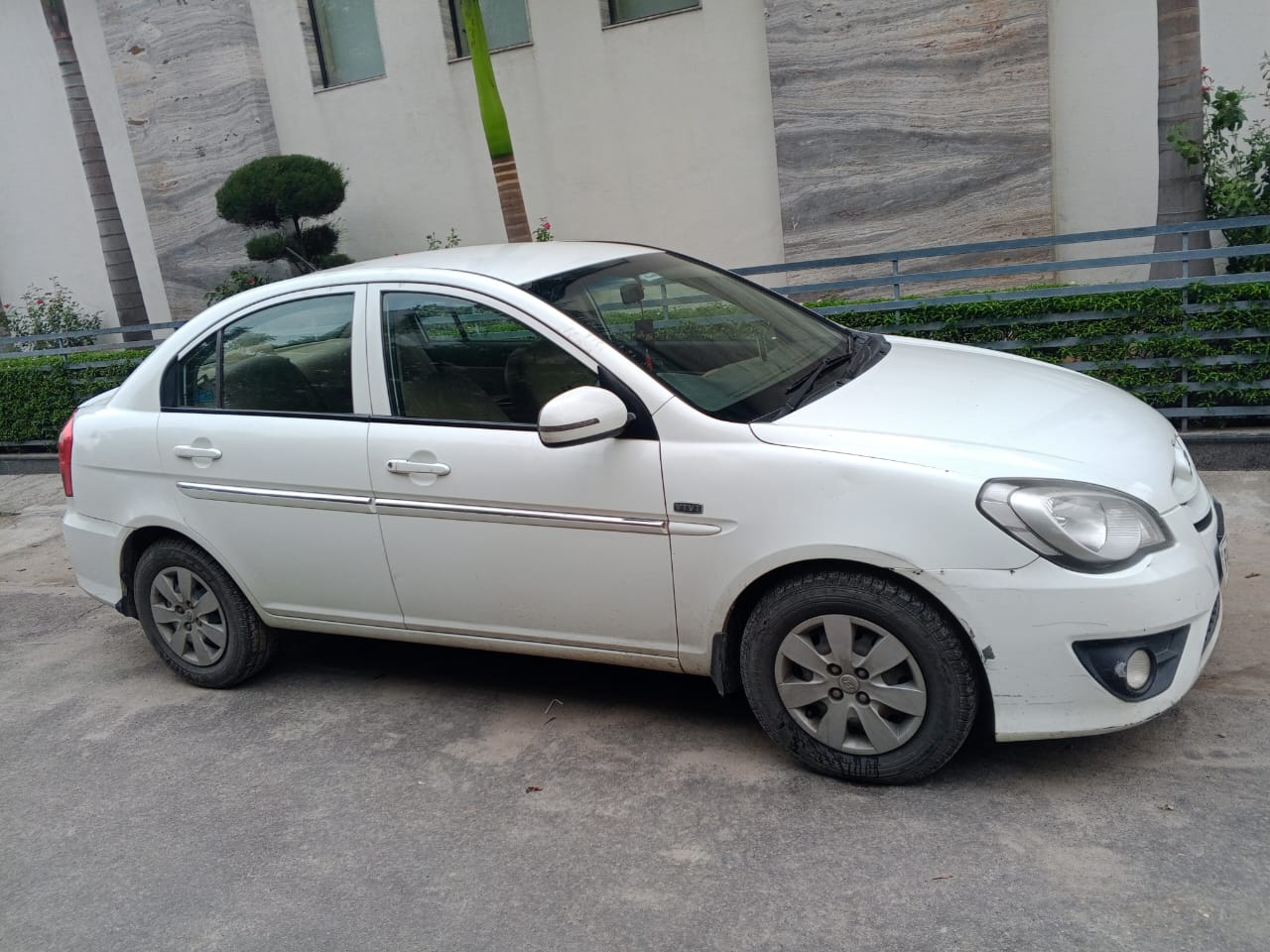 Hyundai Verna(2011-2015) Fluidic 1.6 Crdi