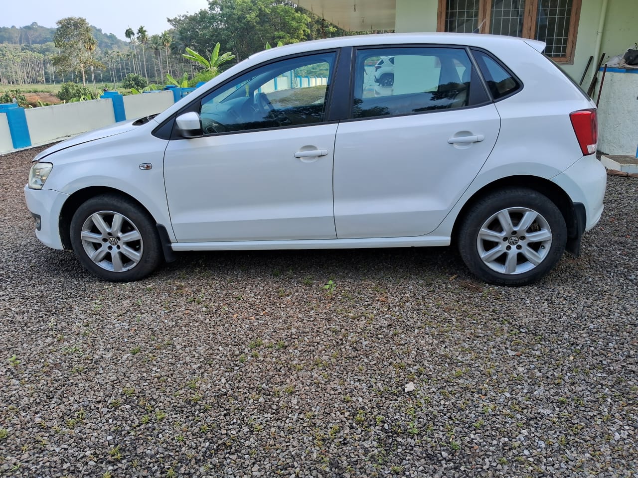 Volkswagen Polo(2010-2012) Highline 1.2l P
