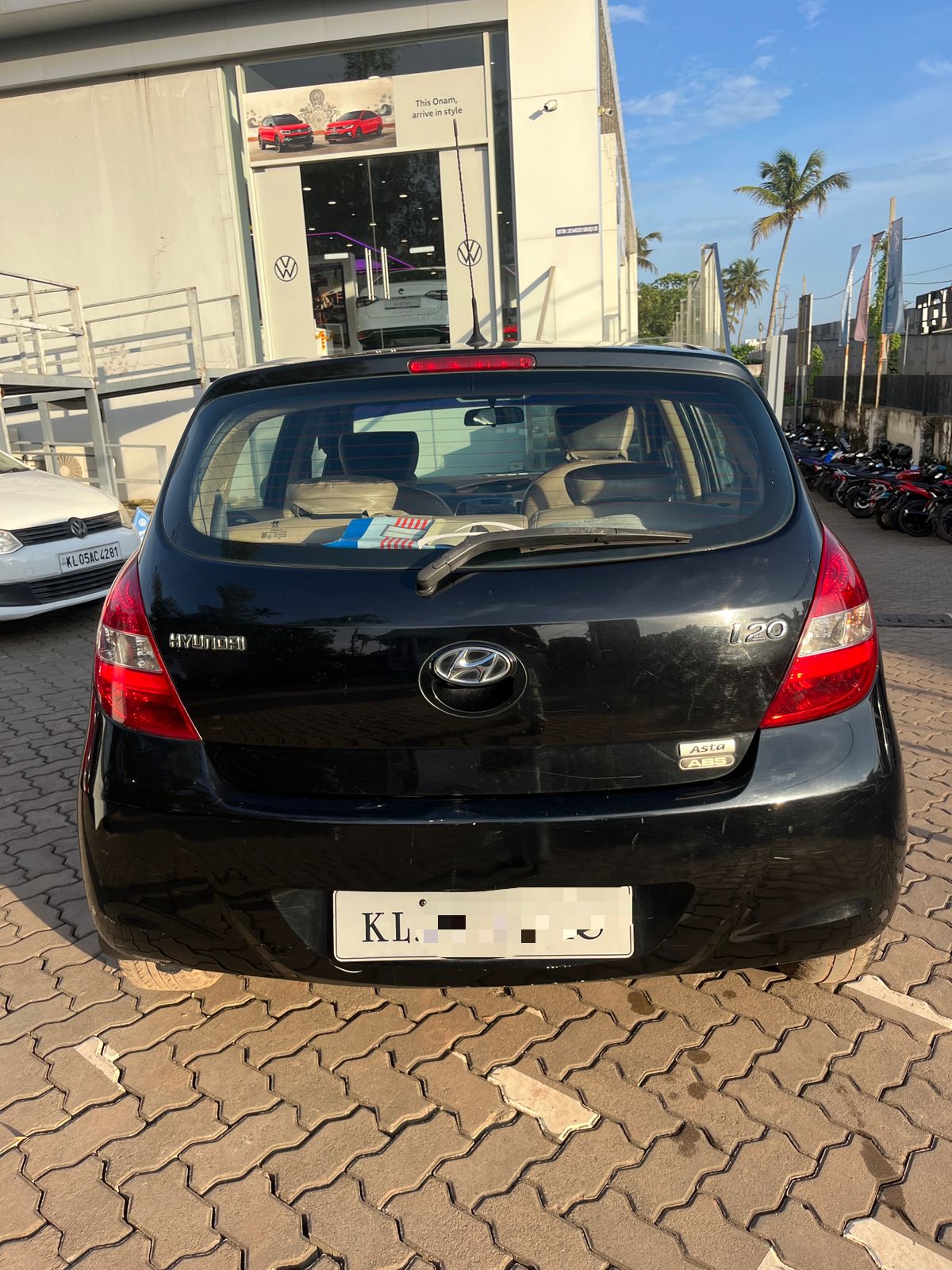 Hyundai I20(2010-2012) Asta 1.2 With Avn