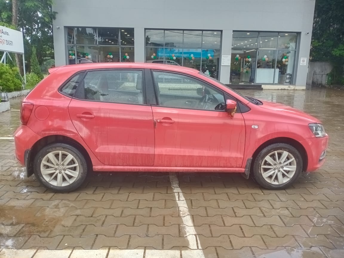 Volkswagen Polo(2014-2015) Highline 1.2l P