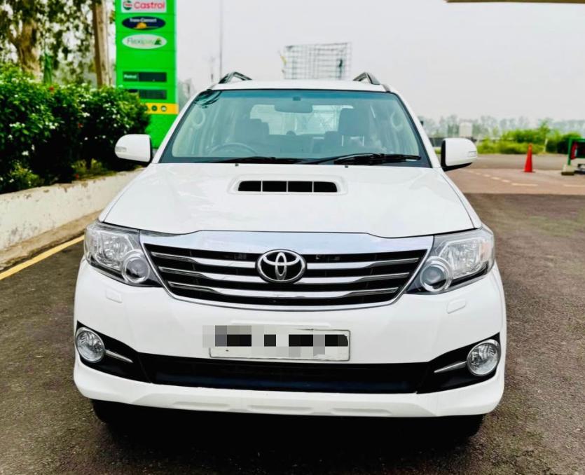 Toyota Fortuner(2012-2016) 3.0 4x4 Mt