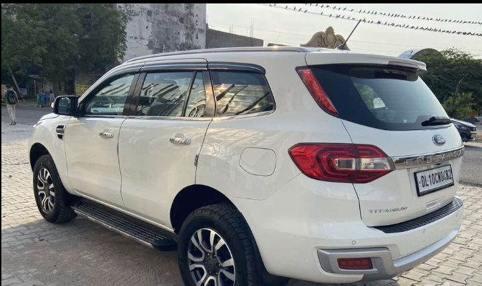Ford Endeavour(2016-2019) Titanium 3.2 4x4 At