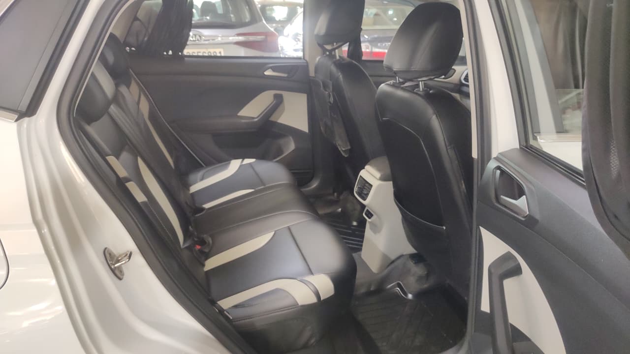 Volkswagen Taigun(2021-2023) Highline 1.0 Tsi Mt