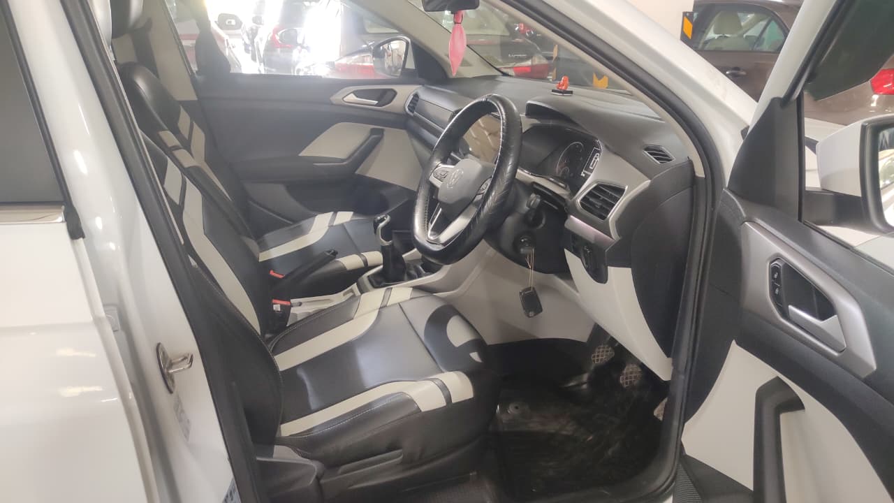 Volkswagen Taigun(2021-2023) Highline 1.0 Tsi Mt