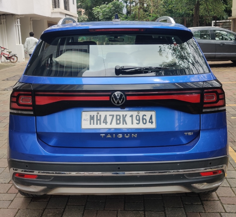 Volkswagen Taigun(2021-2023) Topline 1.0 Tsi At