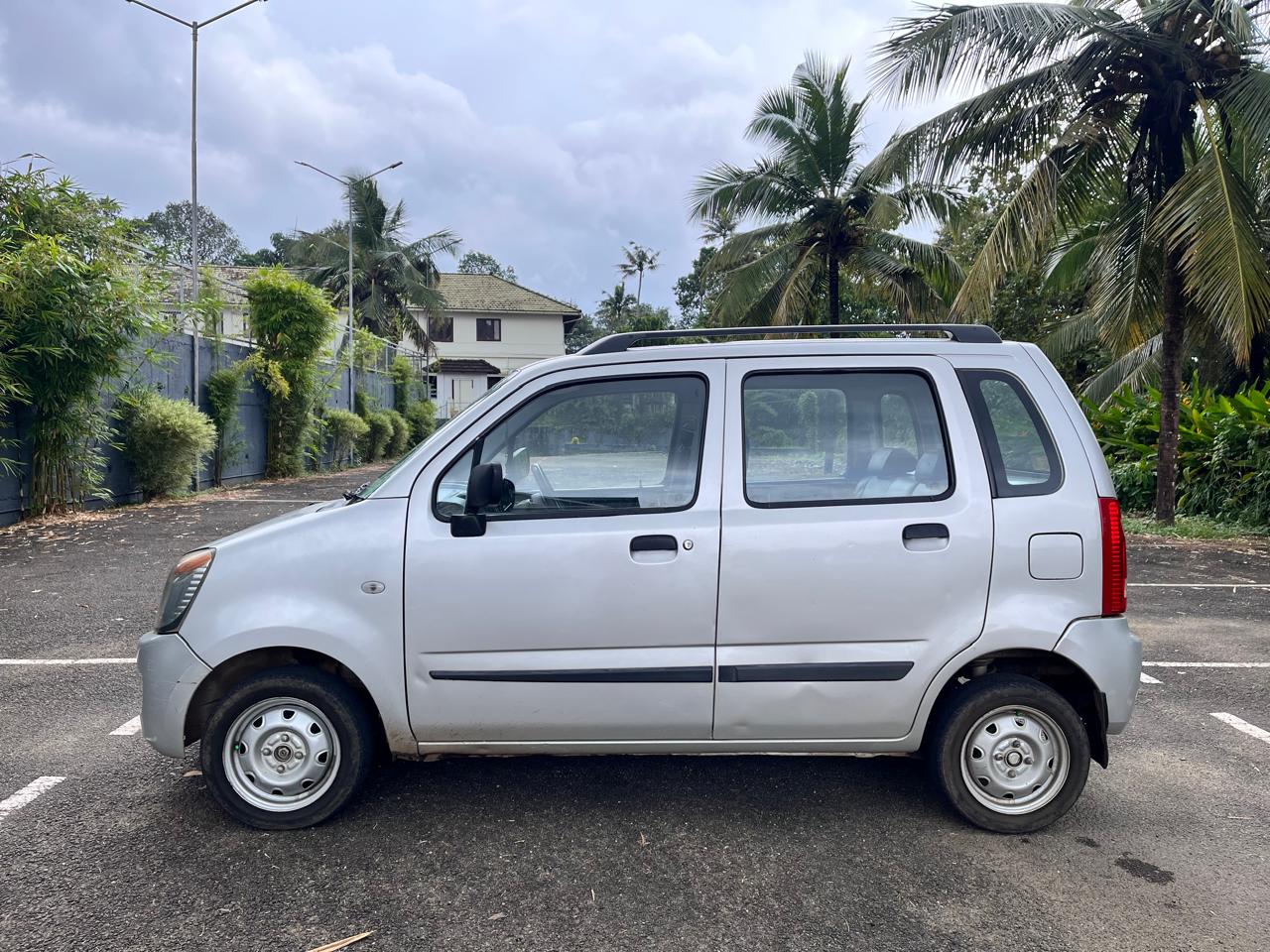 Maruti Suzuki Wagon R(2006-2010) Lxi Minor