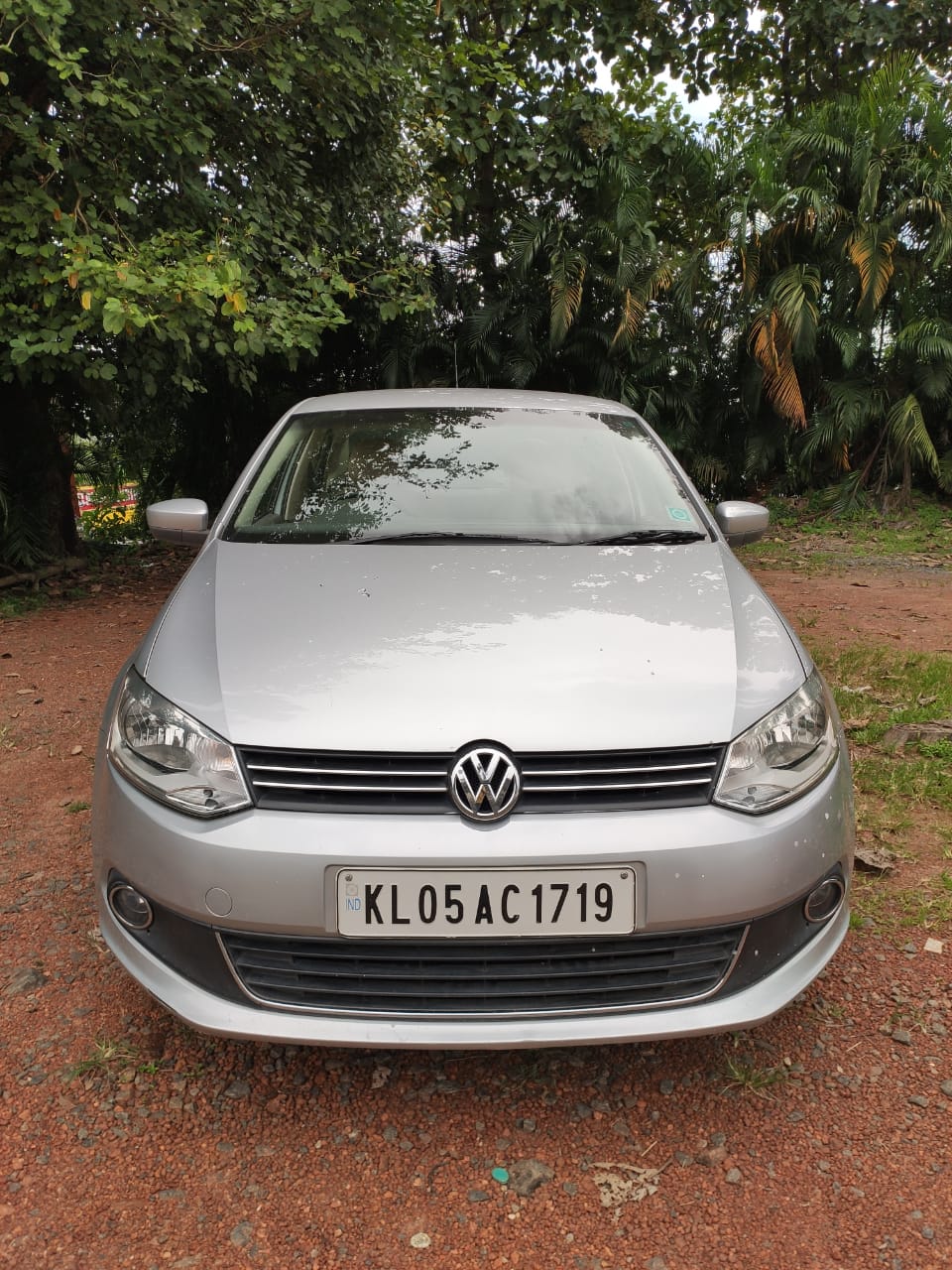 Volkswagen Vento(2010-2012) Highline Petrol