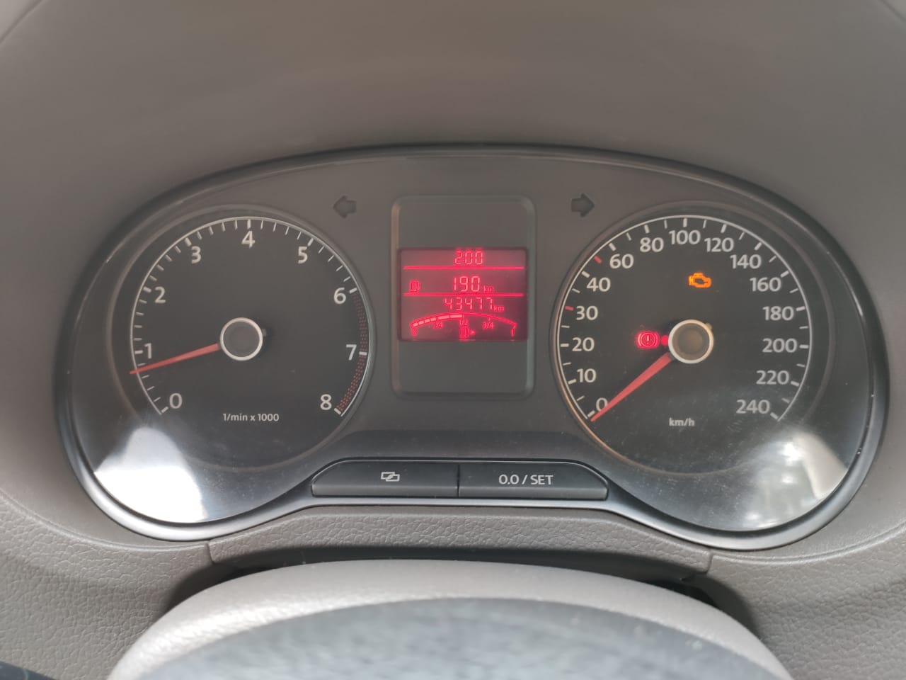 Volkswagen Vento(2010-2012) Highline Petrol