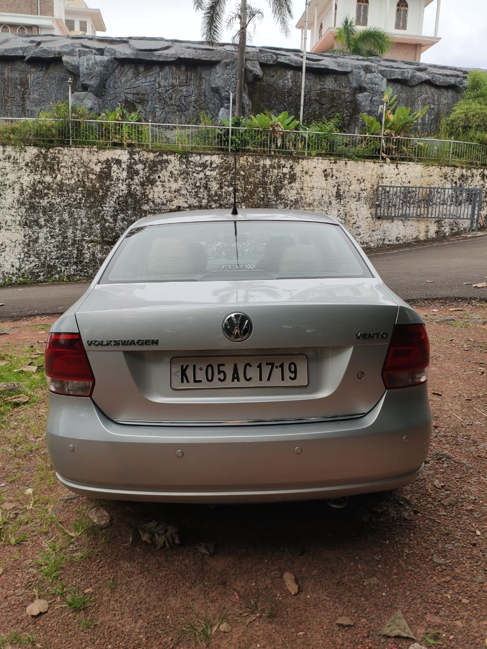 Volkswagen Vento(2010-2012) Highline Petrol