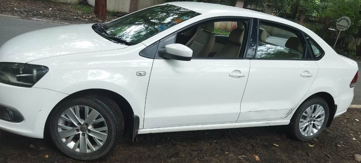 Volkswagen Vento(2014-2015) Highline Petrol At