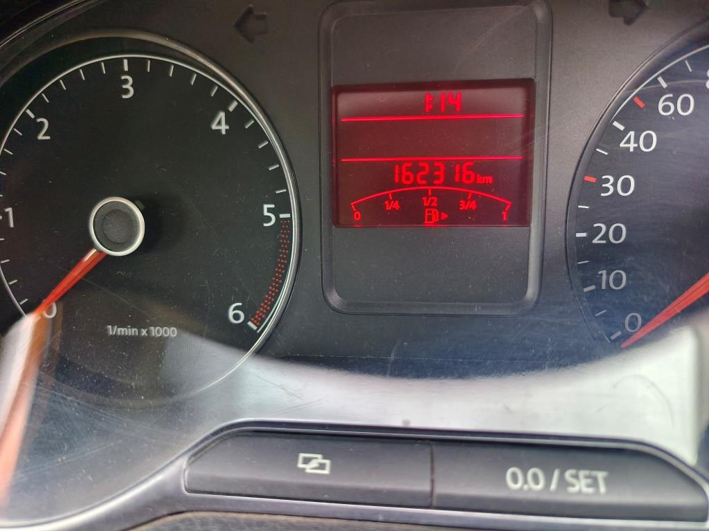 Volkswagen Polo(2012-2014) Highline 1.2l D