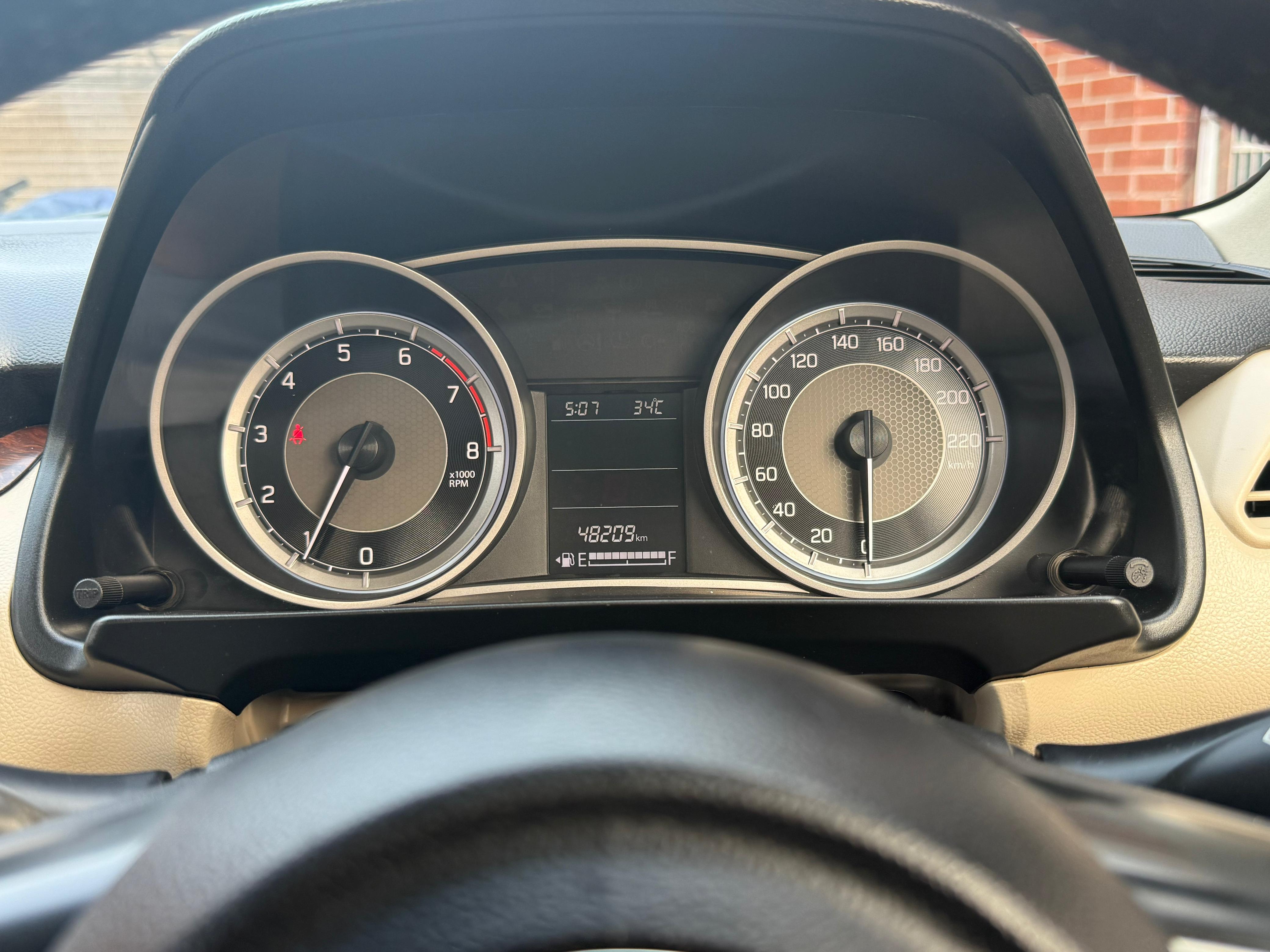 Maruti Suzuki Swift Dzire(2015-2018) Zxi