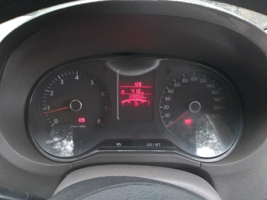 Volkswagen Vento(2010-2012) Comfortline Petrol