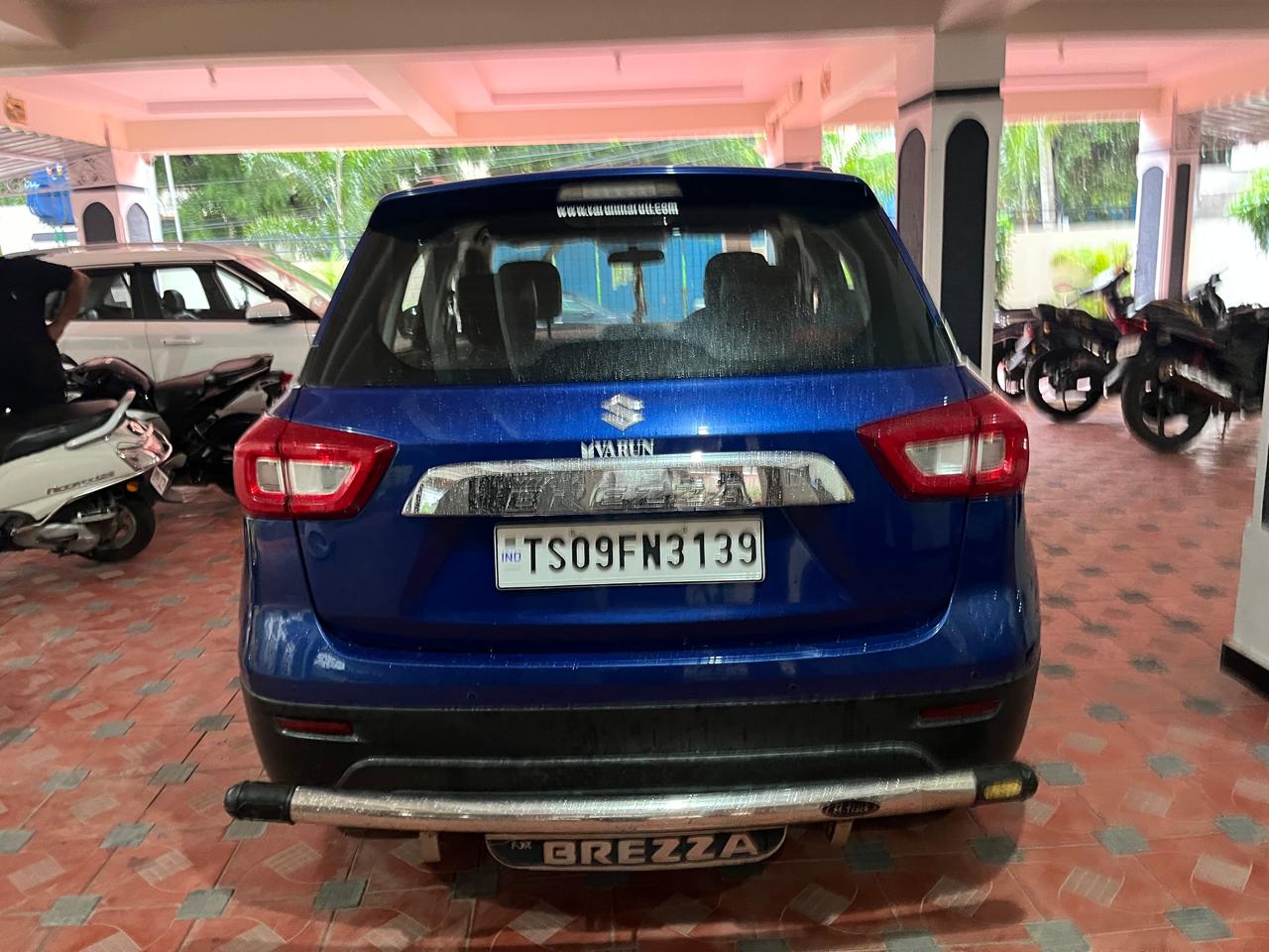 Maruti Suzuki Brezza Vxi