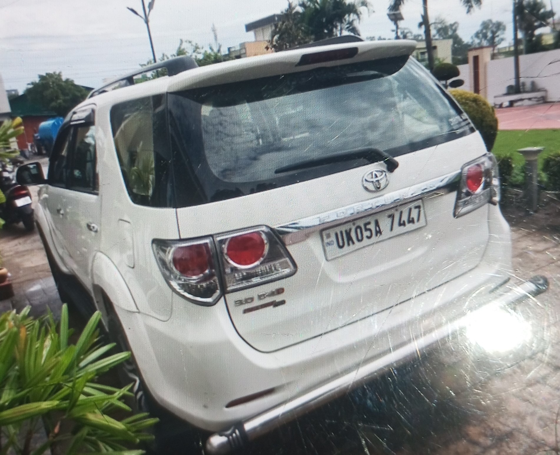 Toyota Fortuner(2012-2016) 3.0 4x2 Mt