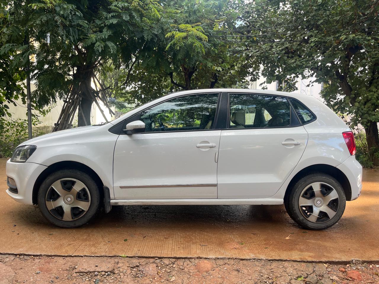 Volkswagen Polo(2016-2019) Comfortline 1.0l P