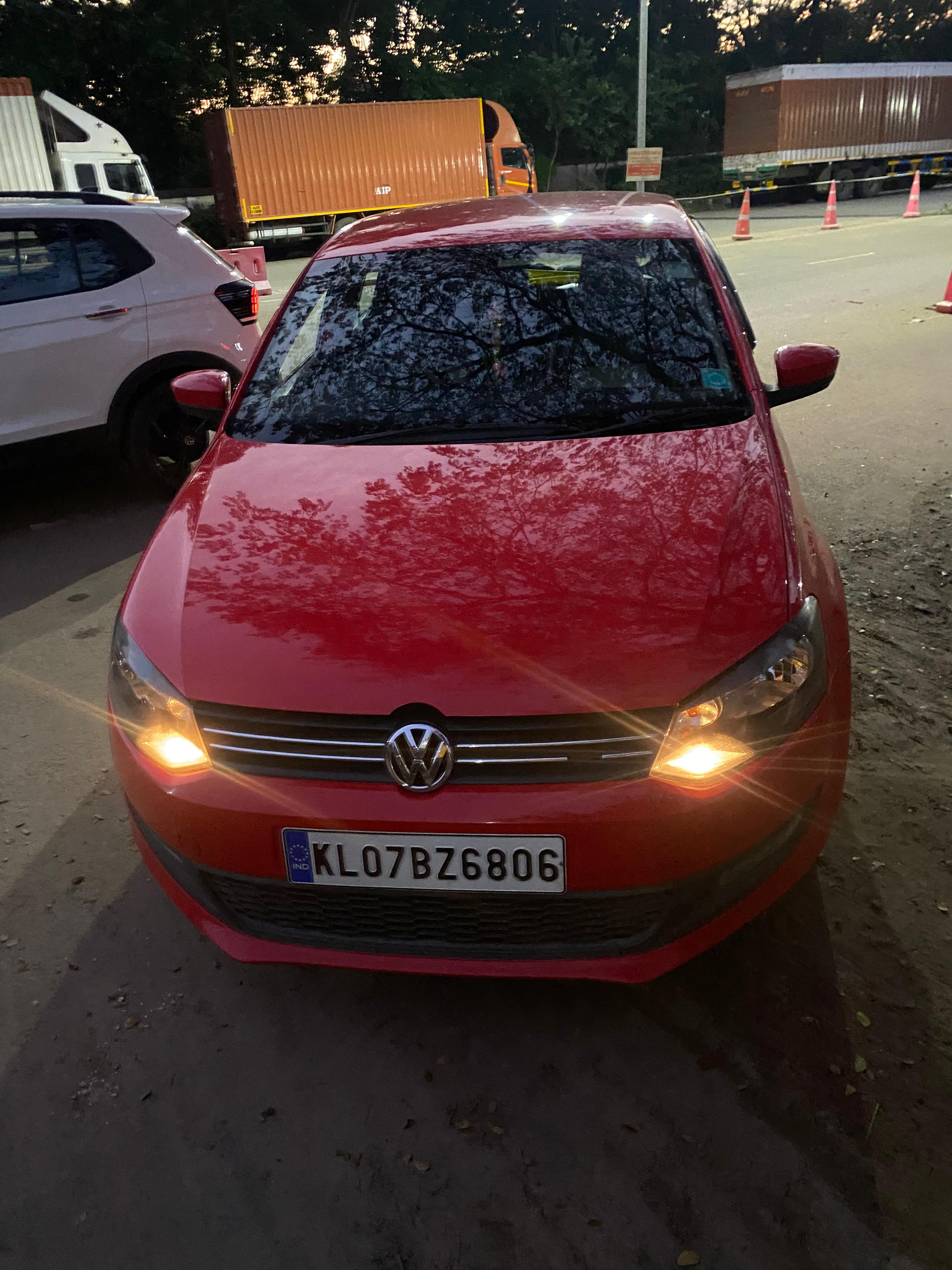 Volkswagen Polo(2014-2015) Highline 1.2l P