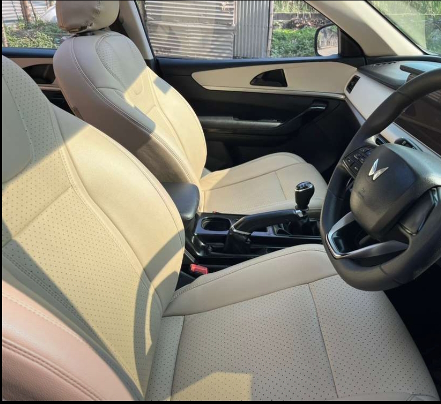 Mahindra Xuv700(2021-2024) Ax5 Diesel 7str