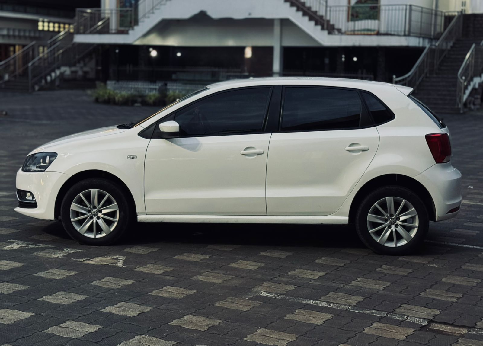 Volkswagen Polo(2012-2014) Highline 1.2l D