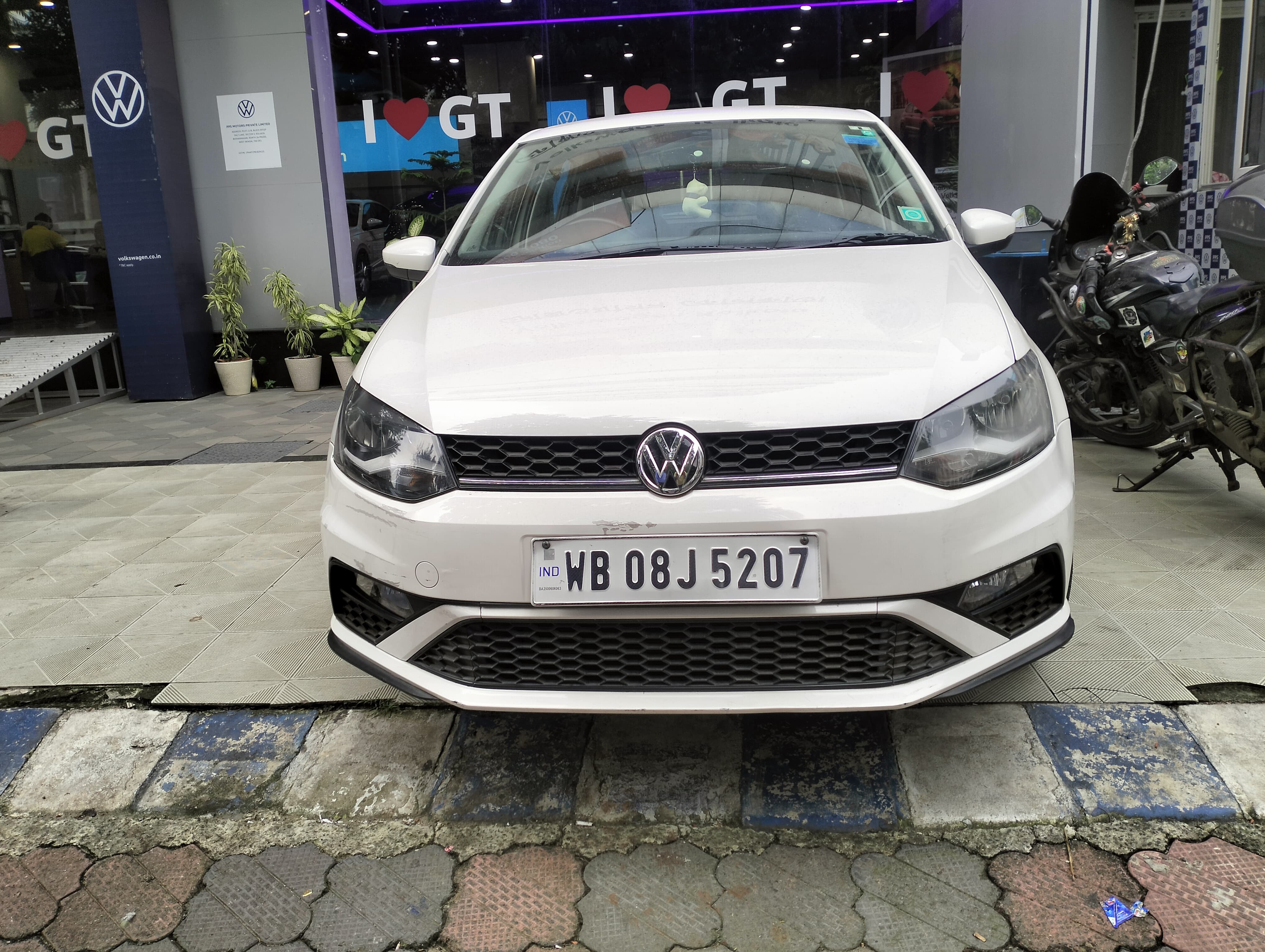Volkswagen Polo(2020-2022) Comfortline Plus 1.0l Mpi