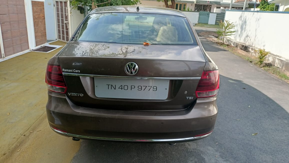 Volkswagen Vento(2015-2019) Highline 1.2 Petrol At