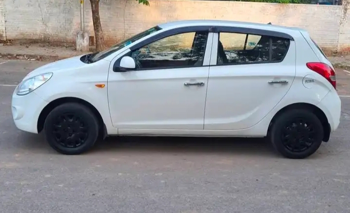 Hyundai I20(2010-2012) Magna 1.2