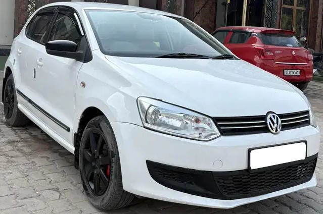 Volkswagen Polo(2010-2012) Highline 1.6l P