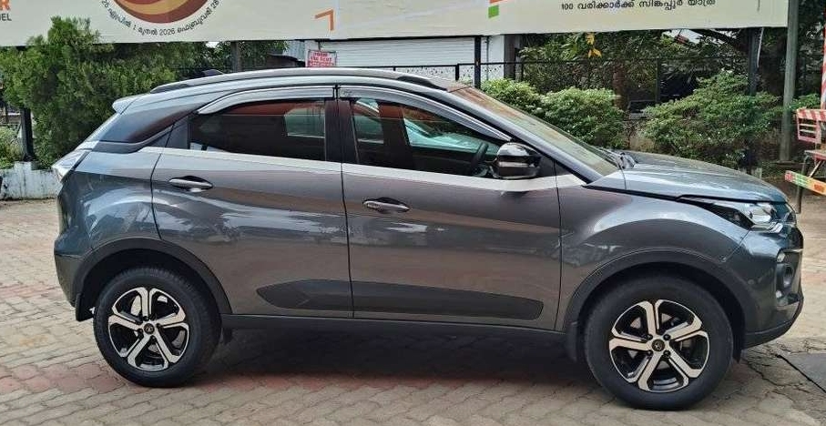 Tata Nexon(2020-2023) Xza Plus O Diesel Dual Tone
