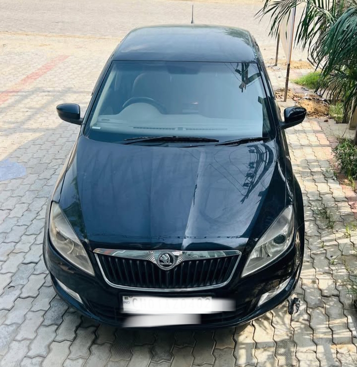 Skoda Rapid(2011-2014) Elegance 1.6 Tdi Cr Mt
