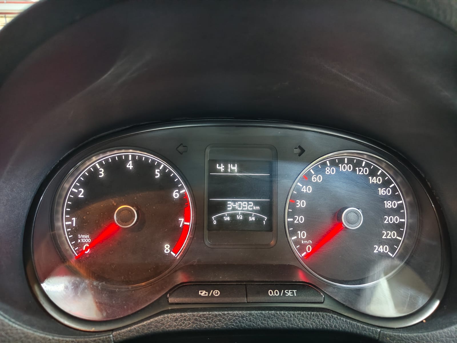 Volkswagen Ameo(2016-2019) Highline 1.0l Plus (p)