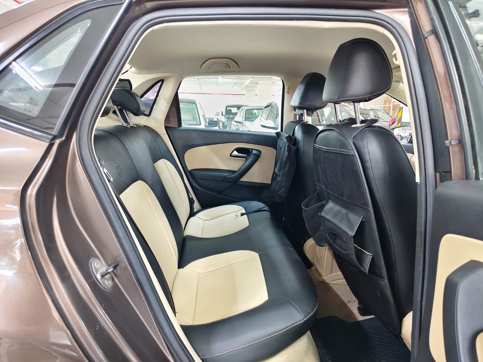 Volkswagen Ameo(2016-2019) Highline 1.0l Plus (p)