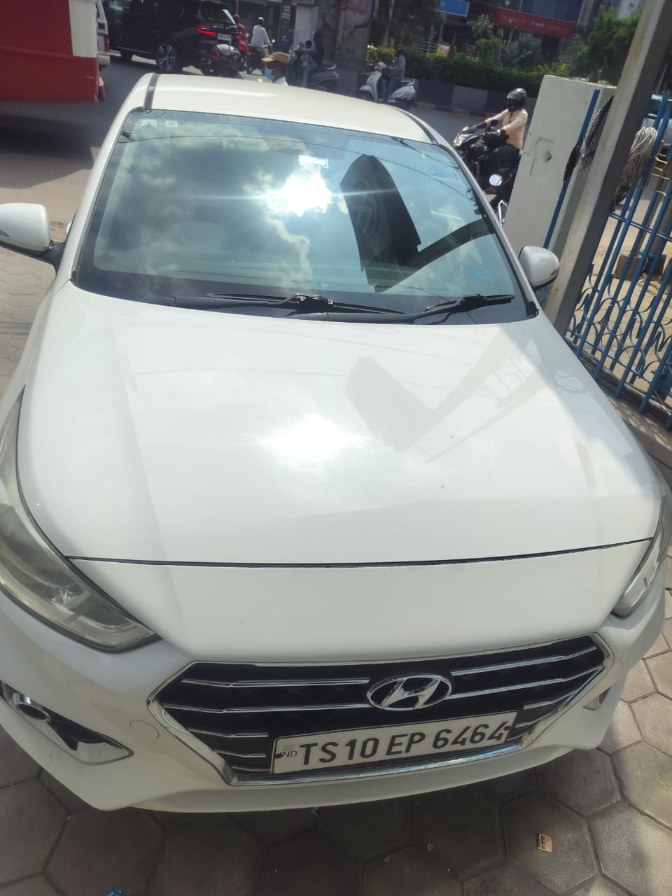 Hyundai Verna(2017-2020) 1.6 Crdi Ex At
