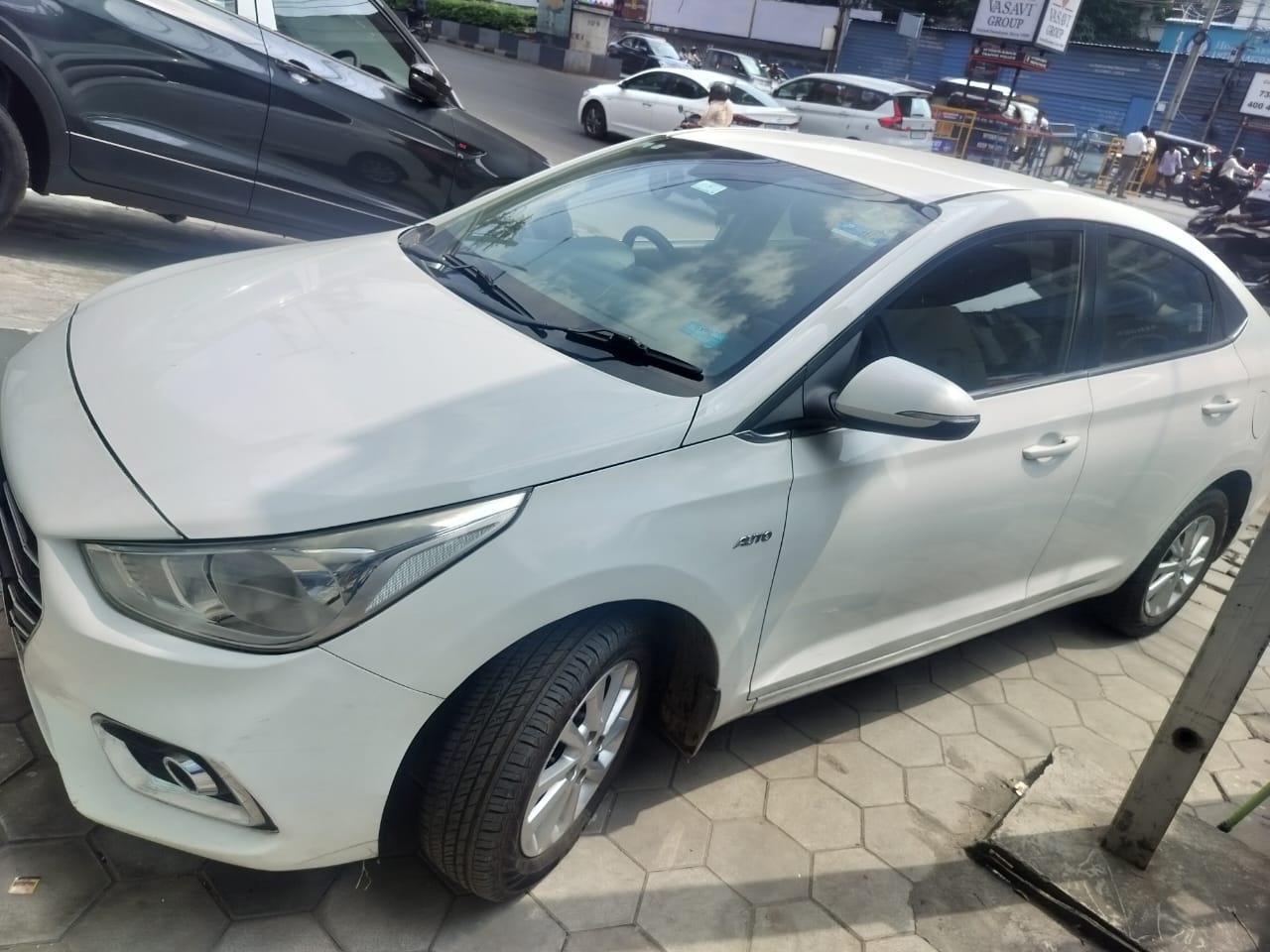 Hyundai Verna(2017-2020) 1.6 Crdi Ex At